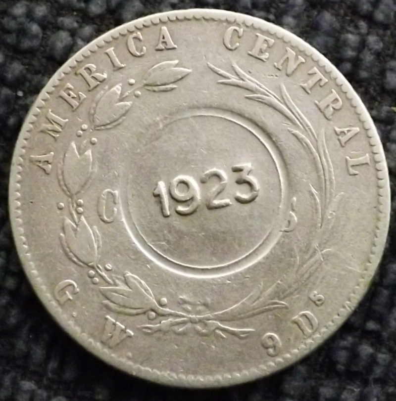 1 Colón de 1.923 resellado en 50 Centavos de 1.890, Costa Rica. Dscf9014