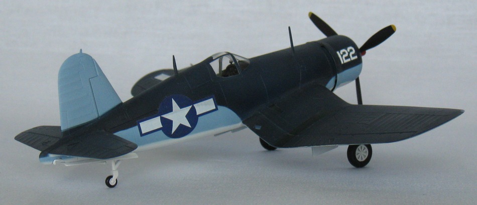 Chance Vought F4U-1А Academy 1/72 Img_0961