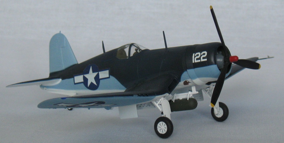 Chance Vought F4U-1А Academy 1/72 Img_0962