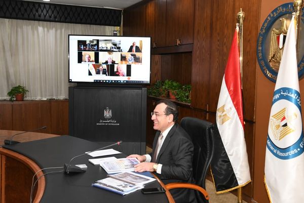 اعتماد الموازنة التخطيطية للشركة المصرية القابضة للبتروكيماويات للعام المالي 2021/2022 22