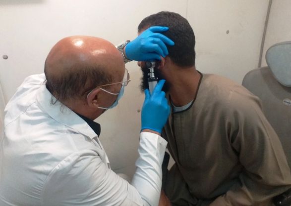  الكشف والعلاج المجانى لـ 2400 مواطن ومواطنة بالقوافل الطبية بقرى وادى العرب بنصر النوبة والغوالية بإدفو Aaa388