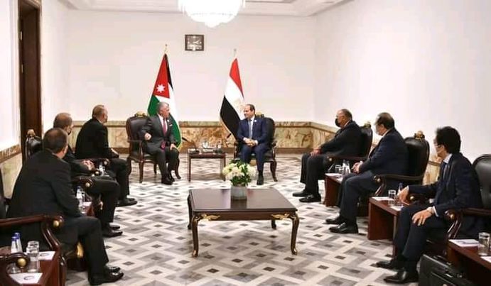 الرئيس السيسي يعرب عن تطلع مصر لمرحلة جديدة من التعاون البناء المصري العراقي الأردني Aaaaaa10