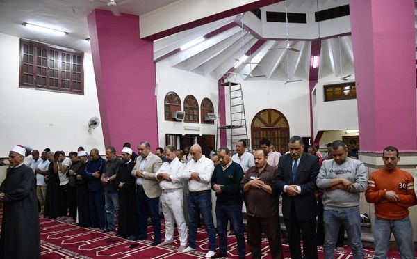  إفتتاح مسجد نادى أسوان الرياضى أمام المصلين Aaayc11