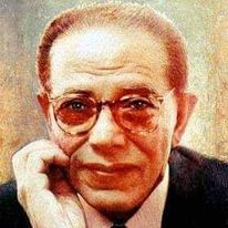 في مثل هذا اليوم 27 ديسمبر 1921.. ولد الطبيب والكاتب المصري مصطفى محمود.. Aao136