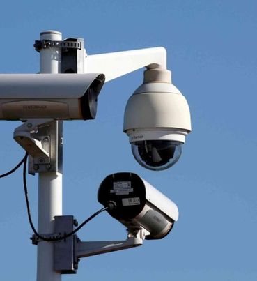 أمانة عمان تنفى وجود كاميرات مخصصة لتصوير المخالفات داخل المركبات في مناطق أمانة عمان. Aaoo631