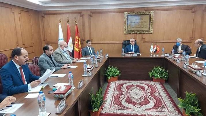 محافظ بورسعيد يترأس اجتماع مجلس إدارة المنطقة الحرة بديوان عام المحافظة  Aaya296