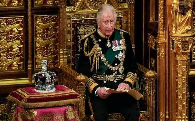 رسميا.. مجلس الانضمام البريطاني يعلن الأمير تشارلز ملكا للبلاد Aaya470