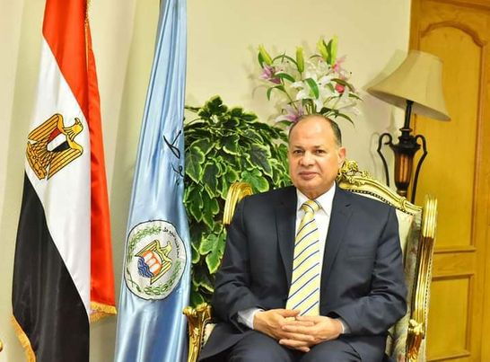 محافظ أسيوط يهنىء الرئيس عبد الفتاح السيسى بحلف اليمين الدستورية وبدء ولاية رئاسية جديدة  Aaya894