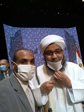  جامعة السويس تنظم ندوة بعنوان " الوسطية في الدين الاسلامي " بحضور الداعية "الحبيب علي الجفري" Aio165