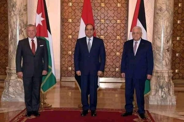رئاسة الجمهورية: القمة الثلاثية أكدت ثبات مواقف مصر والأردن من دعم دولة فلسطين Aio333