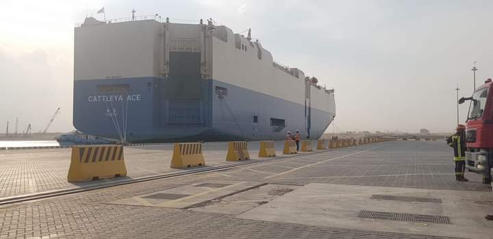 المنطقة الاقتصادية لقناة السويس -  سفينة نقل السيارات CATLEYA ACE  تغادر ميناء السخنة Aio424