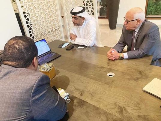 محافظ بورسعيد يواصل اجتماعاته مع المستثمرين بدولة الإمارات لبحث سبل التعاون فى مجال الصناعة والاستثمار ببورسعيد  Aoa219