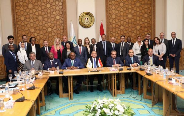 توقيع عقد شراكة بين شركة العاصمة الإدارية للتنمية العمرانية والبنك الأفريقي للتصدير والاستيراد (AFREXIMBANK)  Aoaa88