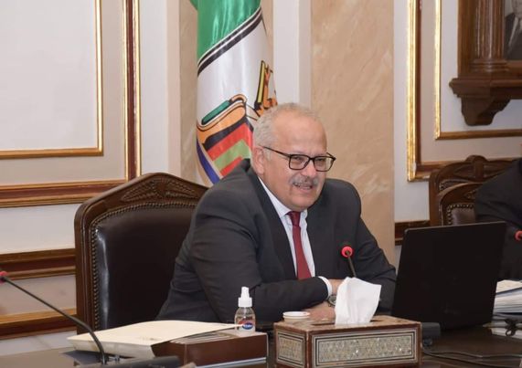  مجلس جامعة القاهرة يوافق على توحيد برنامج التربية العملية وتطويره بكليات القطاع التربوي بجامعة القاهرة Aoaoa163