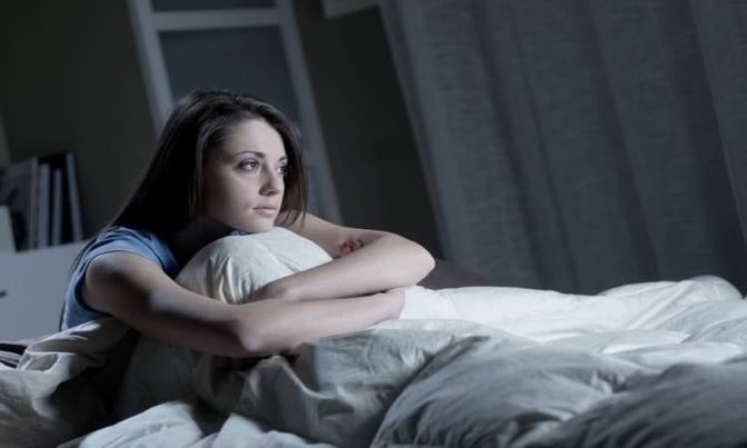دراسة توضح كيفية علاج الاكتئاب بالنوم Aoio32
