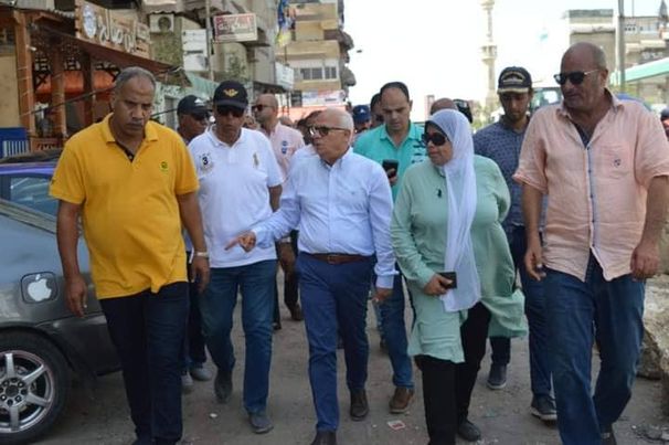 محافظ بورسعيد يتفقد بدء أعمال تطوير ورفع كفاءة منطقة شباب المدينة بحي الزهور Aoio56