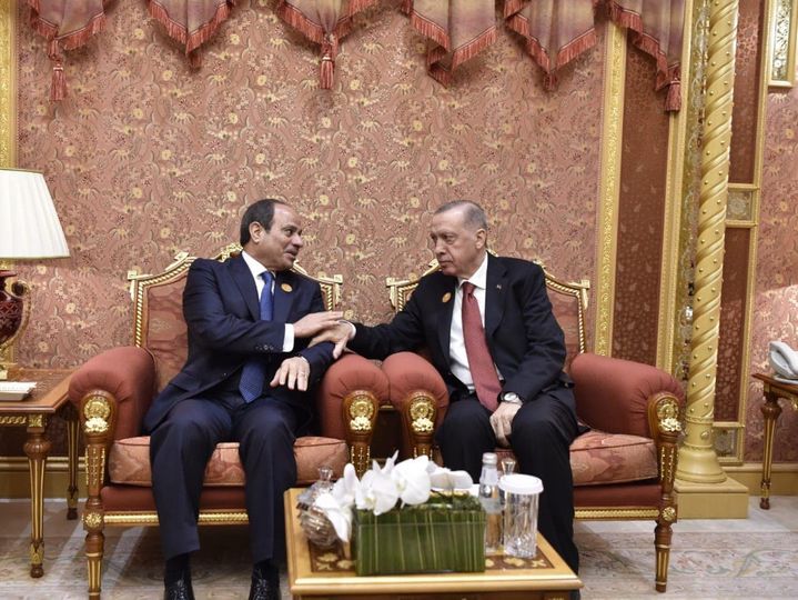 الرئيس عبد الفتاح السيسي يلتقى الرئيس التركي رجب طيب أردوغان بالرياض Aooo356