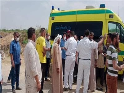 قوات الإنقاذ النهري بالإسكندرية تواصل البحث عن حثث الضحايا فى حادث الترويسكل  Aoyo36
