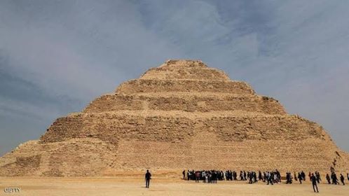 وزير السياحة والآثار يعيد فتح أقدم هرم مصري بعد ترميمه Aoyoi10