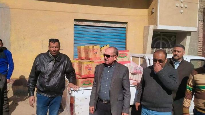 ضبط مخزن به 10 أطنان سكر وأرز، خلال حملة رقابية على الأسواق بمركز ابوقرقاص Aya53