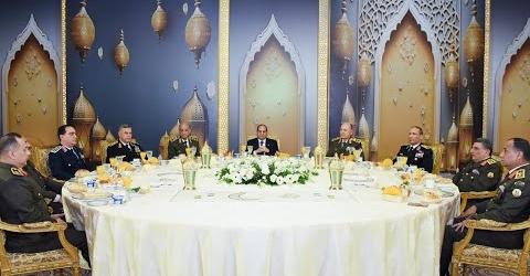 الرئيس السيسى يشارك القوات المسلحة فى حفل سحور Ayi41