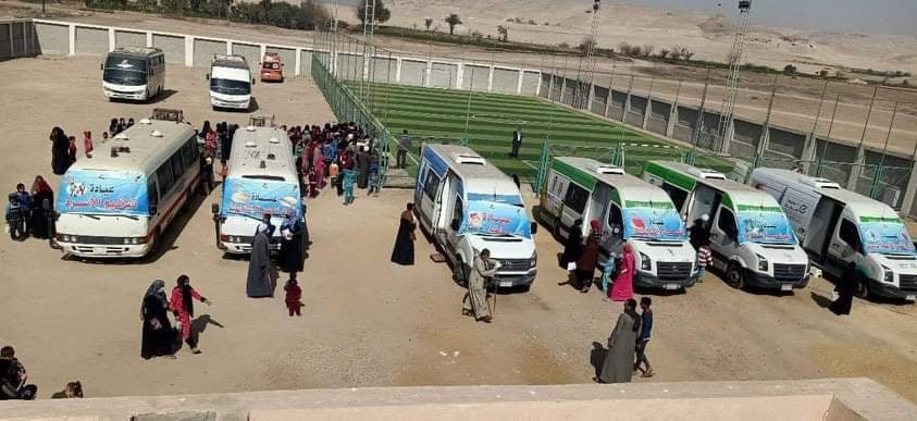 صحة المنيا:  فحص وعلاج 1679 حالة خلال قافلة بقرية الشيخ عبادة بملو Ayo118