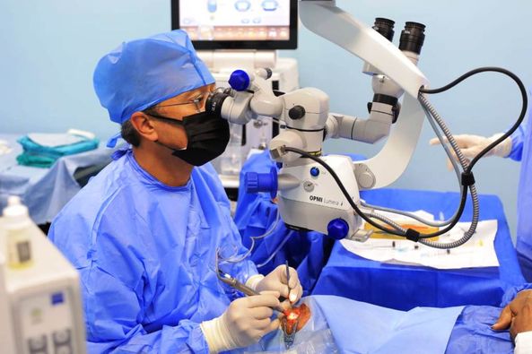  مؤسسة بصيرة تجرى 284 عملية جراحات عيون بالمجان للأسر الأولى بالرعاية  Ayo530
