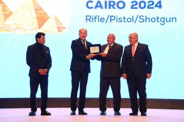 محافظ الوادي الجديد يشارك بافتتاح بطولة كأس العالم للرماية "القاهرة 2024"  Oo590