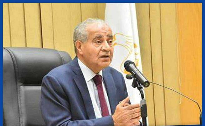 علي المصيلحي وزير التموين والتجارة الداخلية، إن المشكلة الحرجة في الأمن الغذائي في مصر هي المياه Yyo292