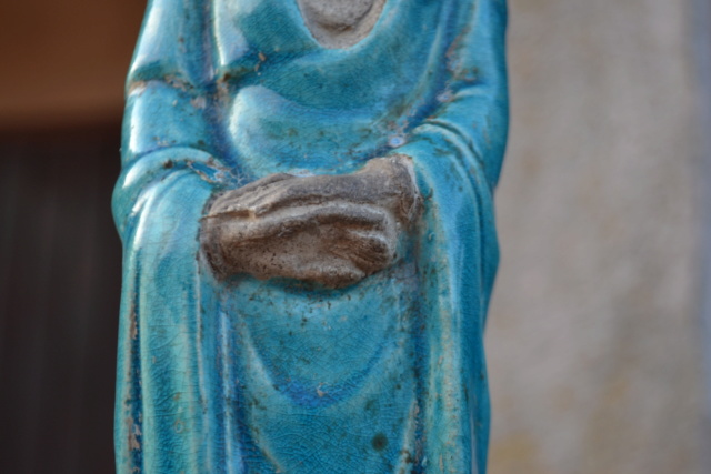 Statuette de Guan Yin, en terre cuite, glaçure - Chine - Fin XIX ème début XX ème ?  Dsc_3315