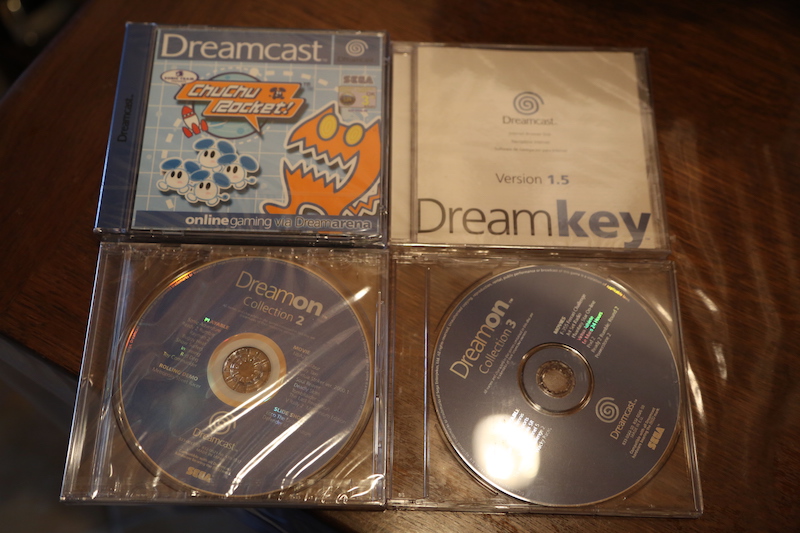 [Est] Lot Dreamcast console et accessoires en boite avec jeux! 3h8a0911