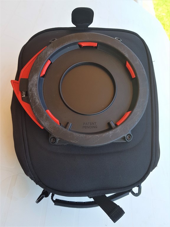 Sacoche réservoir GIVI 5L Tanklock    VENDUE !!!! (AVEC LA FIXATION ) 20210716