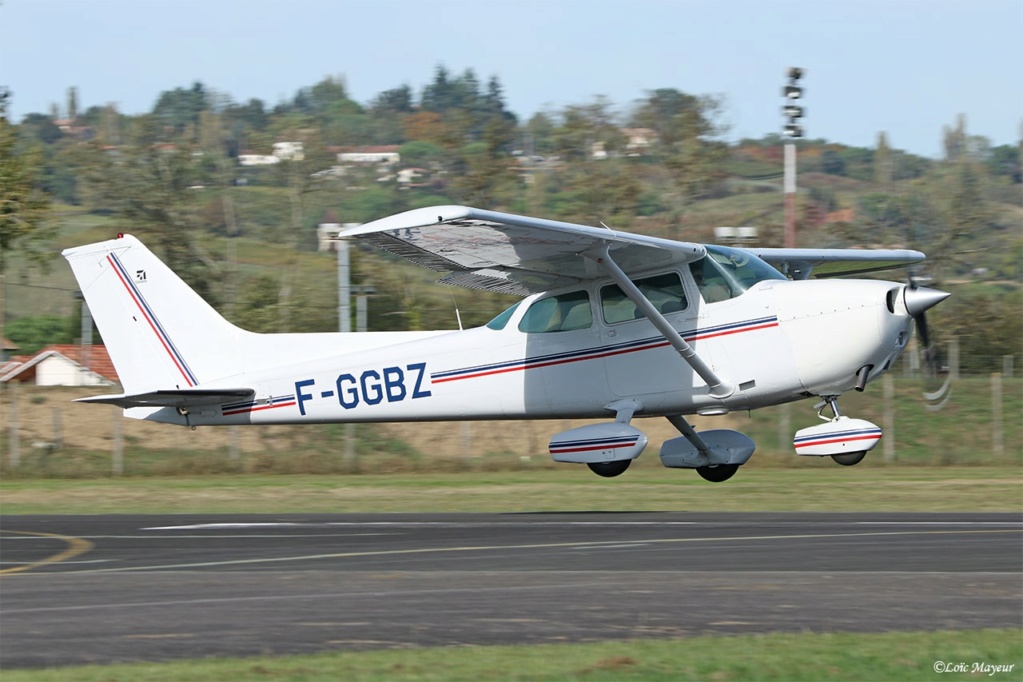 [Concours "AVIONS ECOLE"] - Cessna F 172 N Skyhawk F-GGBZ - Italeri - 1/48  (sons, lumières et moteur) - TERMINÉ ! 5909110