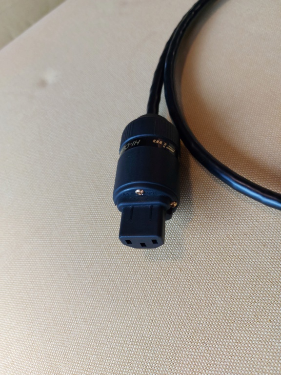 Burmester Power Cables with Furutech FI-28M(R) power connectors & FIM IEC Plugs 20211047