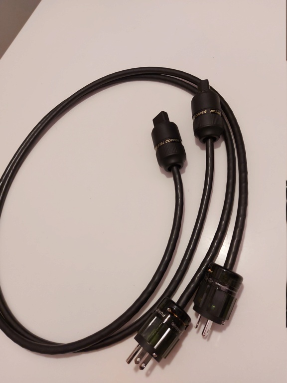 Burmester power cables with FIM IEC plugs and Furutech power connectors 20211238