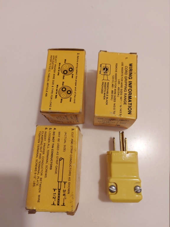 Hubbell power connectors (used) 20211249