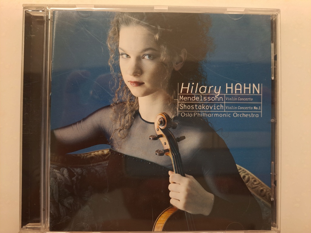HILARY HAHN - MENDELSSOHN & SHOSTAKOVICH - Concerto for violins. Oslo Philharmonic Orchestra. 2002 SONY Music.  Made in Austria 20230518