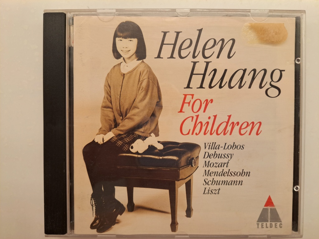Helen Huang - For Children. Classical piano music.  1996 Teldec Classics International. Made in Germany 20230563