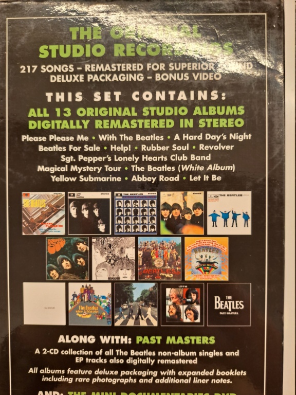 The Beatles - 17 Disc Box Set. 2009 EMI Records Remastered. Made in USA 20230873