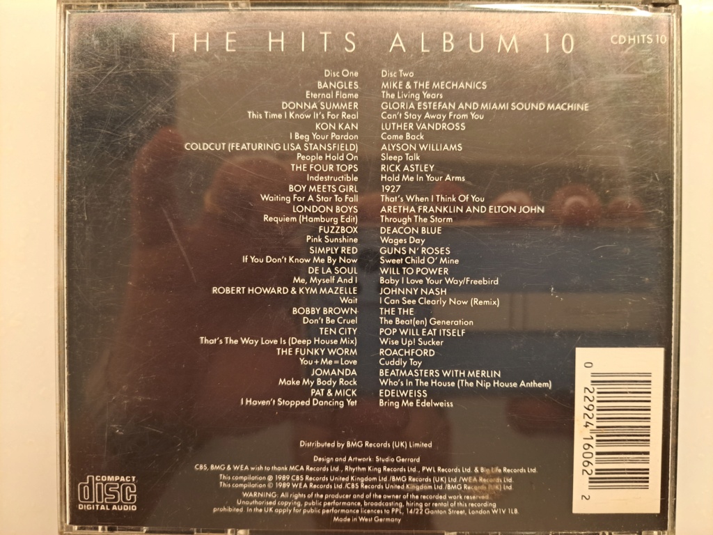 THE HITS ALBUM 10 - Original 1989 CBS Records UK. 32 Tracks of tje greatest pop music from the 1980's. 2 CDs set. Made in West Germany by Teldec Record Service GmbH 20230929