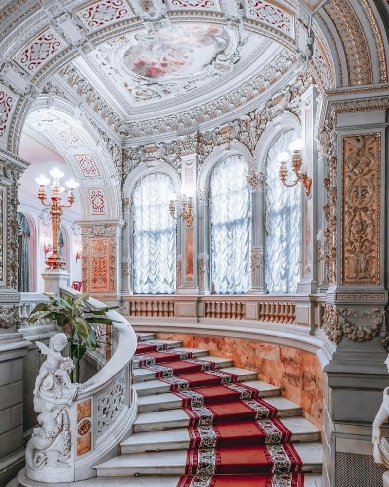 Николаевский дворец (бывший Дворец Труда) — редкая и престижная площадка, один из самых загадочных дворцов в Петербурге. Photo964