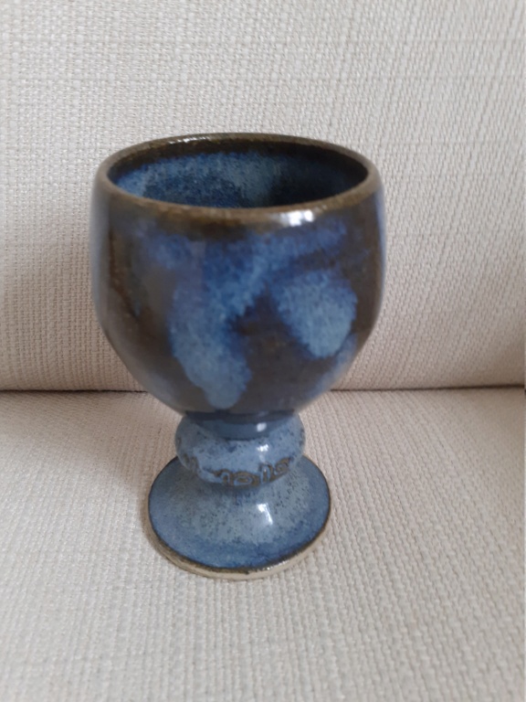 Pottery goblet with scissors mark on base 20240410