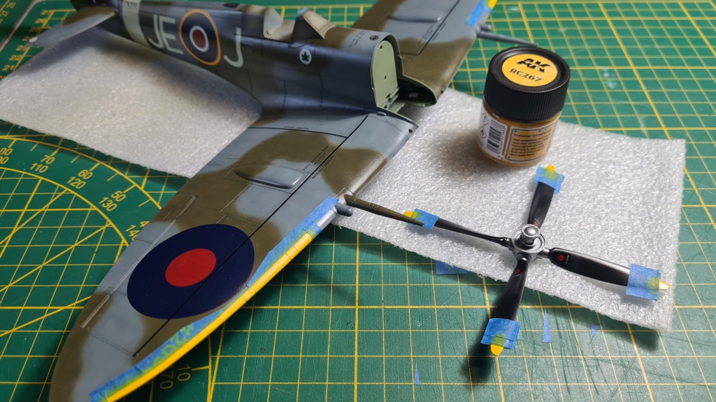 [TAMIYA] 1/32 - Supermarine Spitfire MK.IXc 20241012