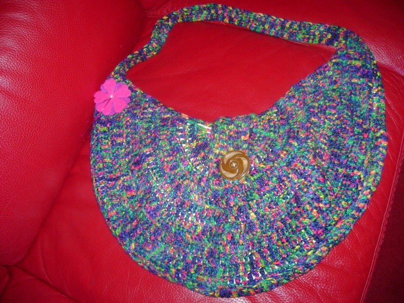 Summer sling bag................ au crochet !! Sac_fi10