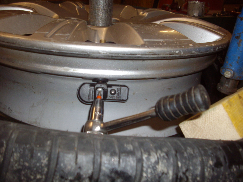 capteur de pression de pneus HS Imgp2745