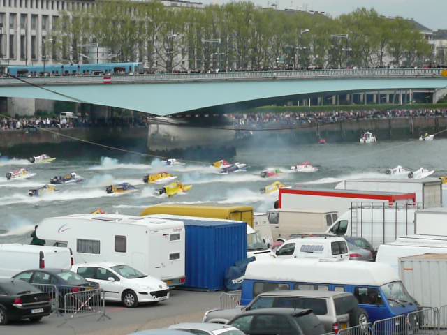 REPORTAGE  DES 24 HEURES MOTONAUTIQUE DE ROUEN P1050110