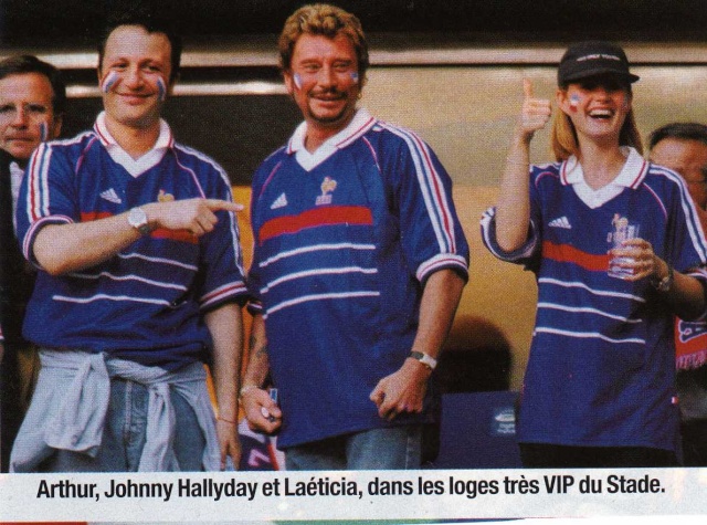 1998 johnny l'annee sous tous les feux - Page 3 Img24711