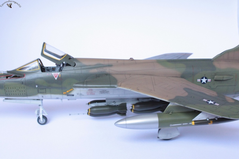 [HOBBYBOSS] Republic F-105D Thunderchief – Takhli RTAFB – Avril 1967  1/48 Img_1313