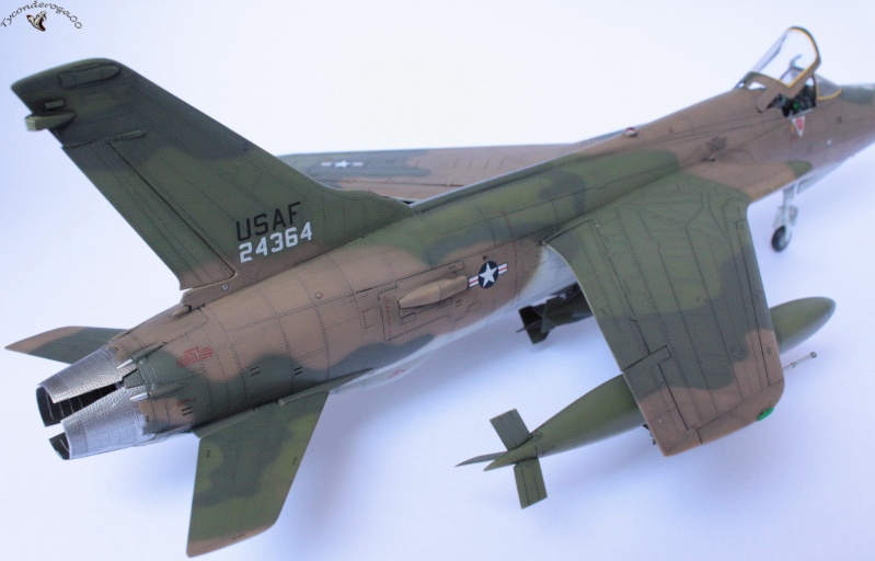 [HOBBYBOSS] Republic F-105D Thunderchief – Takhli RTAFB – Avril 1967  1/48 Img_1315