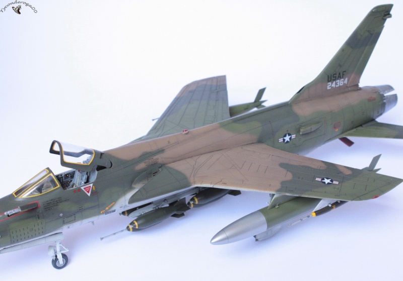 [HOBBYBOSS] Republic F-105D Thunderchief – Takhli RTAFB – Avril 1967  1/48 Img_1320